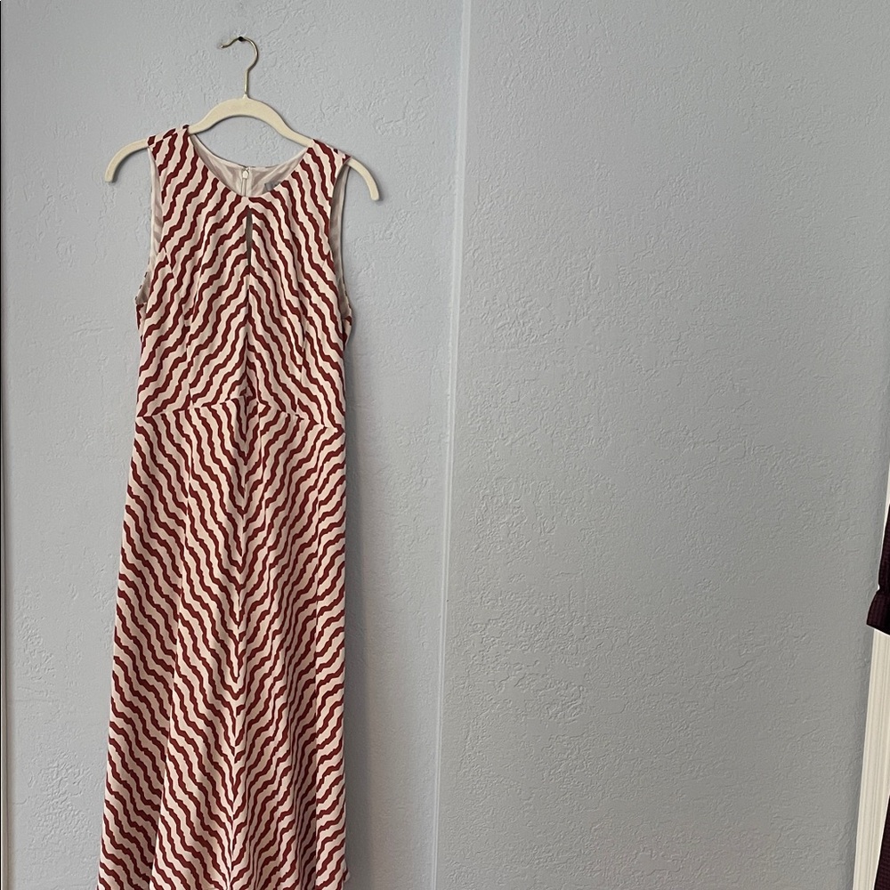 Sleeveless Wave-Print Maxi Dress - Women's